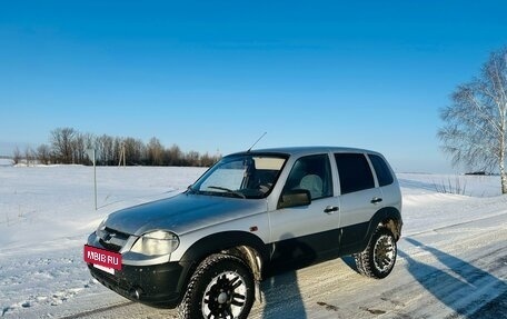 Chevrolet Niva I рестайлинг, 2004 год, 350 000 рублей, 3 фотография