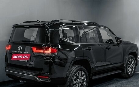 Toyota Land Cruiser, 2024 год, 14 799 000 рублей, 3 фотография