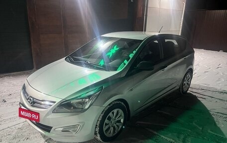 Hyundai Solaris II рестайлинг, 2014 год, 1 300 000 рублей, 8 фотография