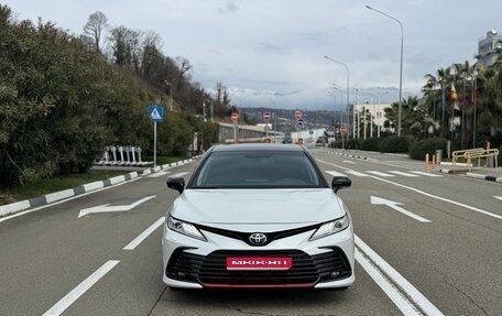 Toyota Camry, 2021 год, 3 750 000 рублей, 1 фотография