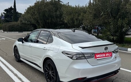 Toyota Camry, 2021 год, 3 750 000 рублей, 4 фотография