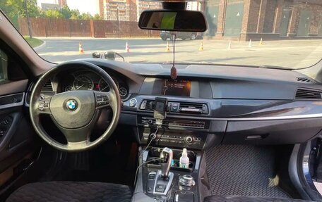 BMW 5 серия, 2013 год, 2 100 000 рублей, 8 фотография