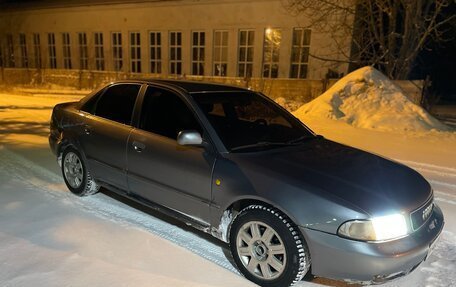 Audi A4, 1998 год, 276 000 рублей, 11 фотография