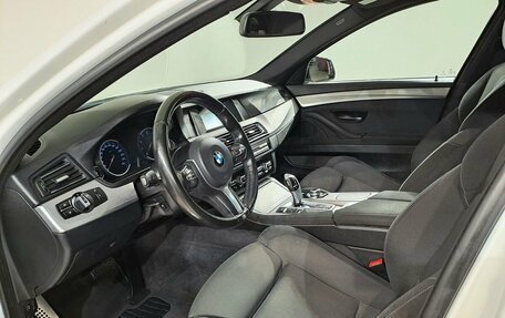 BMW 5 серия, 2016 год, 2 390 000 рублей, 14 фотография