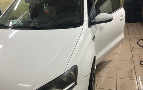 Volkswagen Polo VI (EU Market), 2018 год, 1 032 000 рублей, 6 фотография