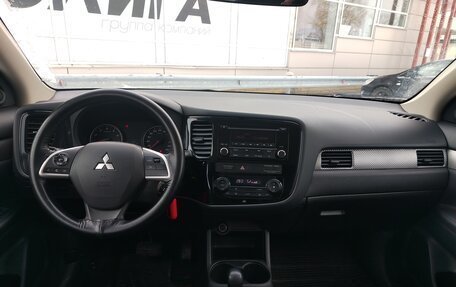 Mitsubishi Outlander III рестайлинг 3, 2012 год, 1 397 000 рублей, 5 фотография