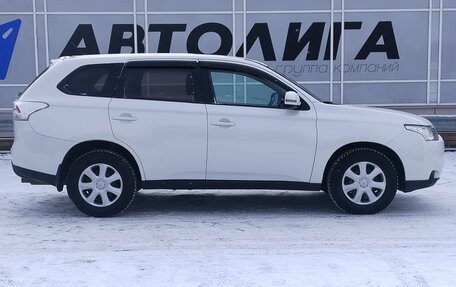 Mitsubishi Outlander III рестайлинг 3, 2012 год, 1 397 000 рублей, 3 фотография