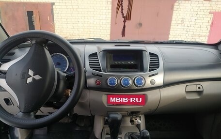 Mitsubishi L200 IV рестайлинг, 2008 год, 1 130 000 рублей, 4 фотография