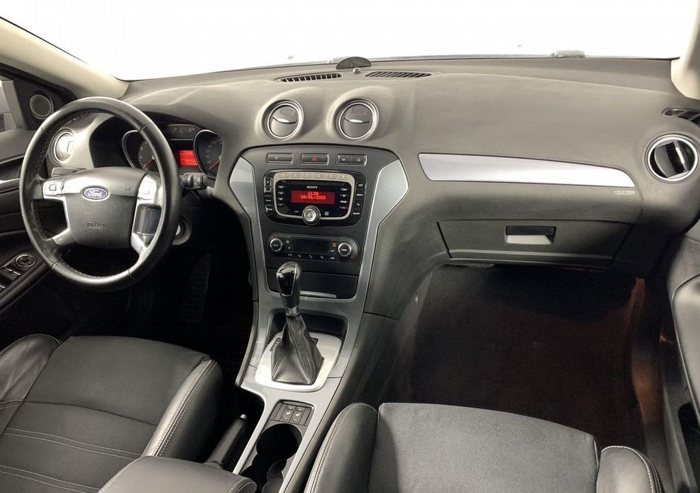 Ford Mondeo IV рестайлинг, 2012 год, 900 000 рублей, 10 фотография