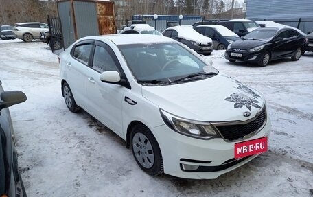 KIA Rio III рестайлинг, 2015 год, 1 000 000 рублей, 2 фотография