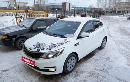 KIA Rio III рестайлинг, 2015 год, 1 000 000 рублей, 4 фотография