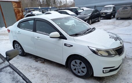 KIA Rio III рестайлинг, 2015 год, 1 000 000 рублей, 6 фотография