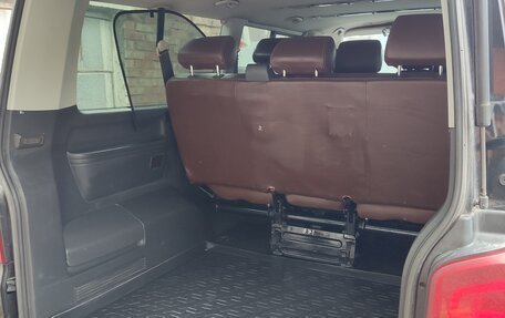 Volkswagen Caravelle T5, 2010 год, 2 500 000 рублей, 15 фотография