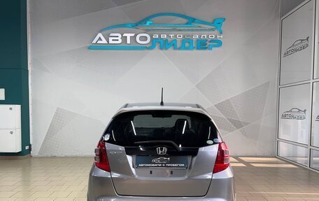 Honda Fit III, 2009 год, 699 000 рублей, 4 фотография