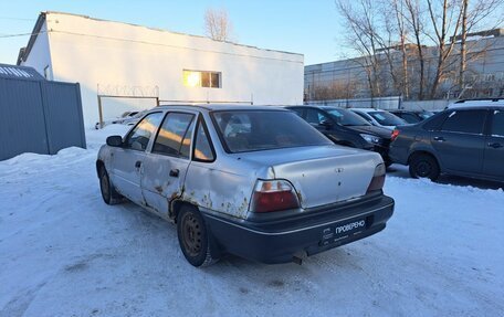 Daewoo Nexia I рестайлинг, 2002 год, 70 000 рублей, 7 фотография