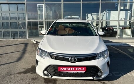 Toyota Camry, 2016 год, 2 270 000 рублей, 11 фотография