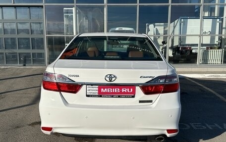 Toyota Camry, 2016 год, 2 270 000 рублей, 14 фотография