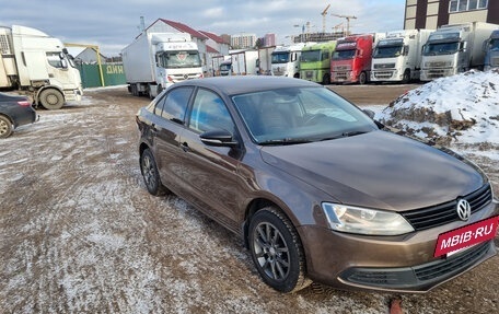 Volkswagen Jetta VI, 2013 год, 860 000 рублей, 3 фотография