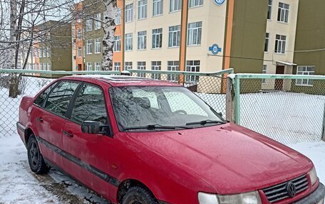 Volkswagen Passat B4, 1994 год, 140 000 рублей, 2 фотография