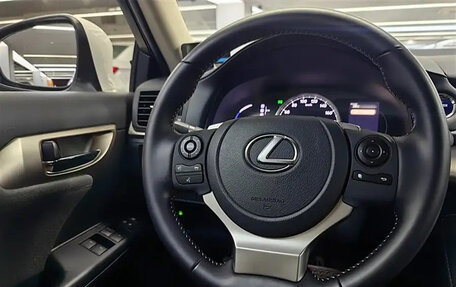 Lexus CT I рестайлинг, 2020 год, 2 200 000 рублей, 8 фотография