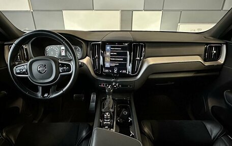 Volvo XC60 II, 2019 год, 3 920 000 рублей, 8 фотография