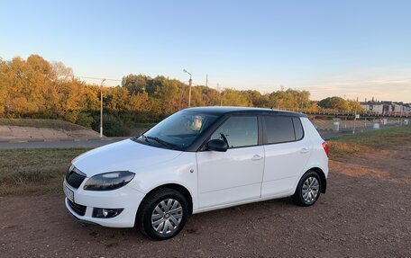 Skoda Fabia II, 2013 год, 900 000 рублей, 5 фотография