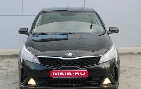 KIA Rio IV, 2020 год, 1 555 000 рублей, 2 фотография