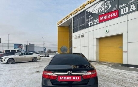 Toyota Camry, 2012 год, 2 100 000 рублей, 2 фотография