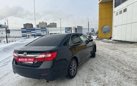 Toyota Camry, 2012 год, 2 100 000 рублей, 3 фотография