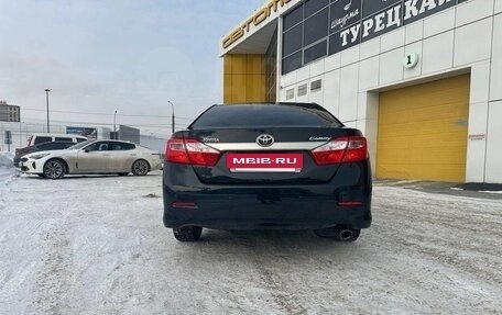 Toyota Camry, 2012 год, 2 100 000 рублей, 8 фотография