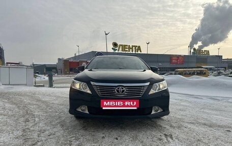 Toyota Camry, 2012 год, 2 100 000 рублей, 6 фотография