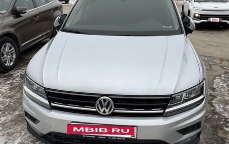 Volkswagen Tiguan II, 2018 год, 3 000 000 рублей, 5 фотография