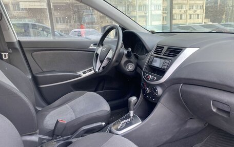 Hyundai Solaris II рестайлинг, 2011 год, 805 000 рублей, 11 фотография