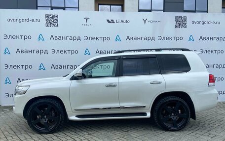 Toyota Land Cruiser 200, 2015 год, 5 690 000 рублей, 3 фотография