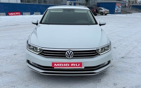 Volkswagen Passat B8 рестайлинг, 2016 год, 1 740 000 рублей, 2 фотография