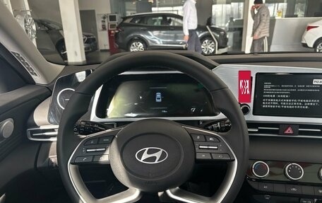 Hyundai Elantra, 2023 год, 2 224 000 рублей, 12 фотография