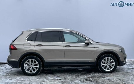 Volkswagen Tiguan II, 2017 год, 2 000 000 рублей, 4 фотография