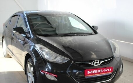 Hyundai Elantra V, 2013 год, 950 000 рублей, 3 фотография