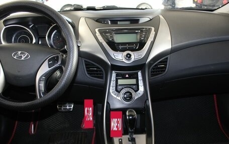 Hyundai Elantra V, 2013 год, 950 000 рублей, 8 фотография