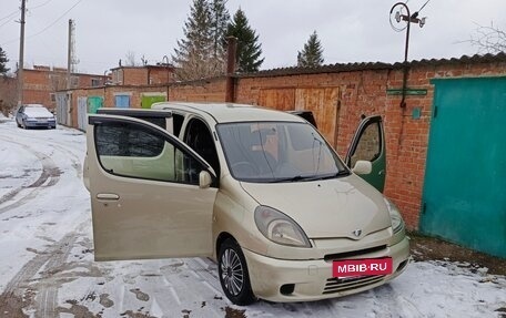 Toyota FunCargo, 2000 год, 445 000 рублей, 15 фотография