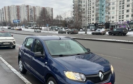 Renault Sandero II рестайлинг, 2014 год, 880 000 рублей, 2 фотография