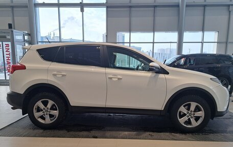 Toyota RAV4, 2014 год, 1 946 000 рублей, 4 фотография