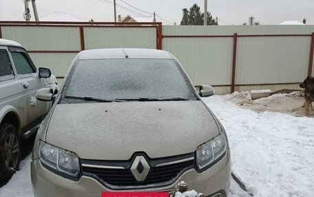 Renault Logan II, 2015 год, 600 000 рублей, 6 фотография