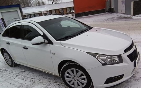 Chevrolet Cruze II, 2011 год, 630 000 рублей, 2 фотография