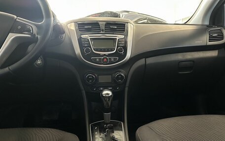 Hyundai Solaris II рестайлинг, 2011 год, 800 000 рублей, 9 фотография