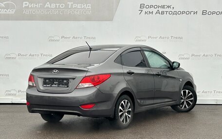 Hyundai Solaris II рестайлинг, 2011 год, 555 000 рублей, 2 фотография