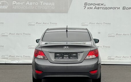 Hyundai Solaris II рестайлинг, 2011 год, 555 000 рублей, 4 фотография