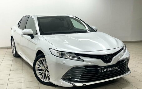 Toyota Camry, 2019 год, 2 749 000 рублей, 3 фотография