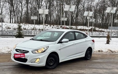 Hyundai Solaris II рестайлинг, 2014 год, 650 000 рублей, 1 фотография