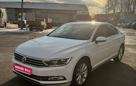 Volkswagen Passat B8 рестайлинг, 2018 год, 2 600 000 рублей, 3 фотография